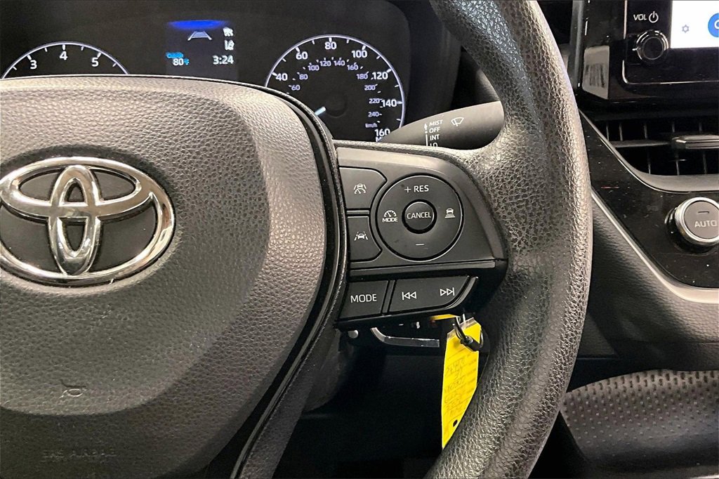 Used 2023 Toyota Corolla LE image 18