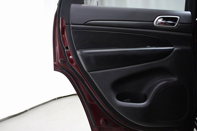 Used 2018 Jeep Grand Cherokee Altitude image 17