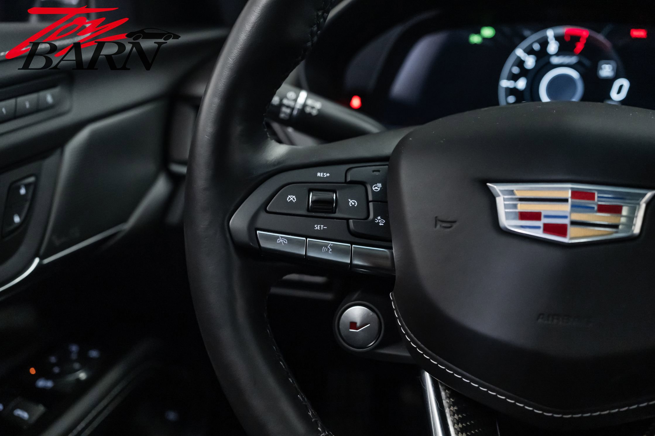 Used 2022 Cadillac CT4 V Blackwing w/ Technology Package image 32