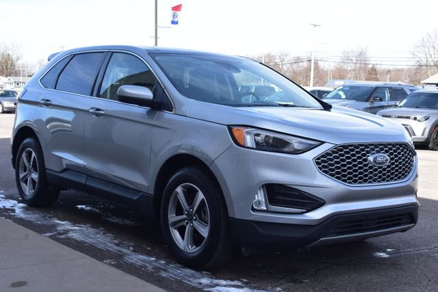 Used 2024 Ford Edge SEL w/ Convenience Package image 7