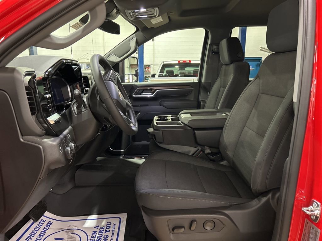 New 2026 Chevrolet Silverado 2500 LT w/ All Star Edition AWD/4WD image 17