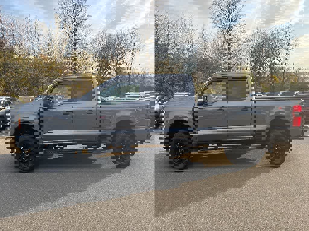 Used 2023 Ford F250 XL w/ STX Appearance Package image 2