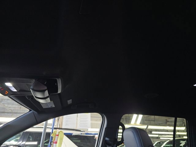 Used 2025 Buick Enclave Preferred image 15