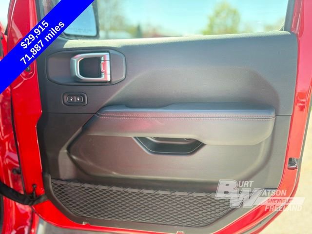 Used 2018 Jeep Wrangler Unlimited Rubicon w/ Dual Top Group AWD/4WD image 23