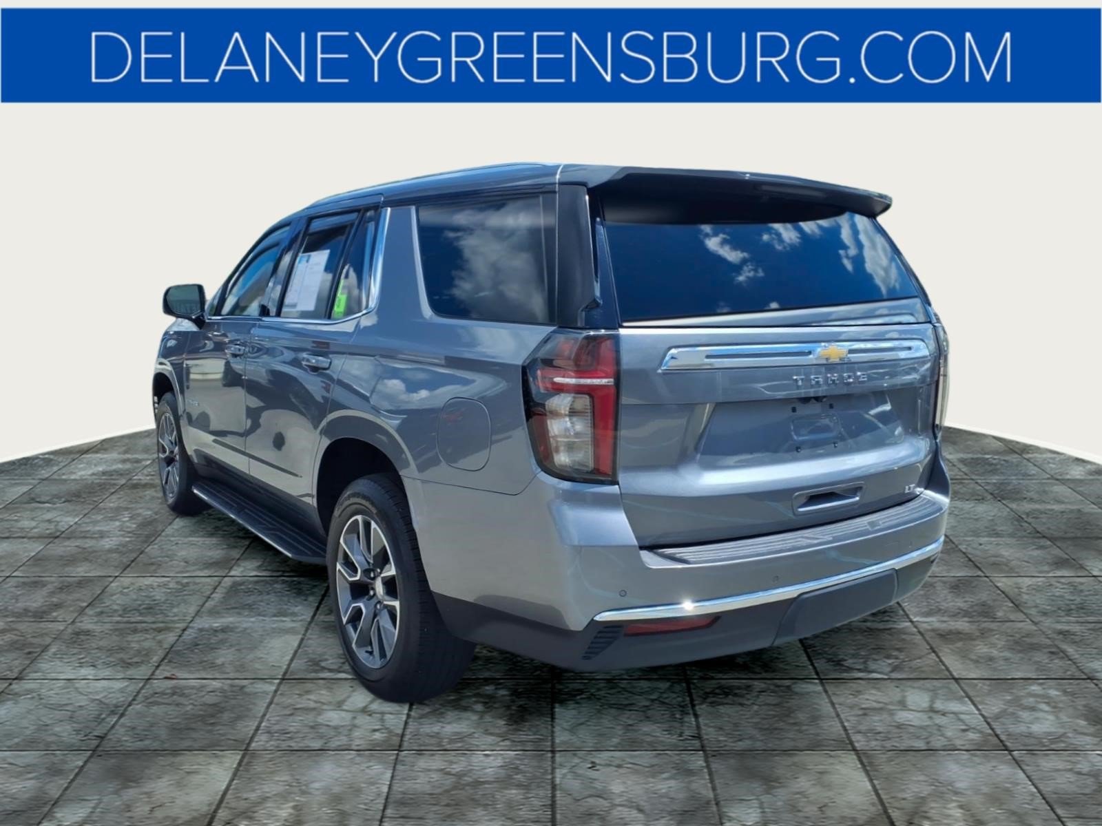 Used 2022 Chevrolet Tahoe LT w/ Luxury Package AWD/4WD image 5