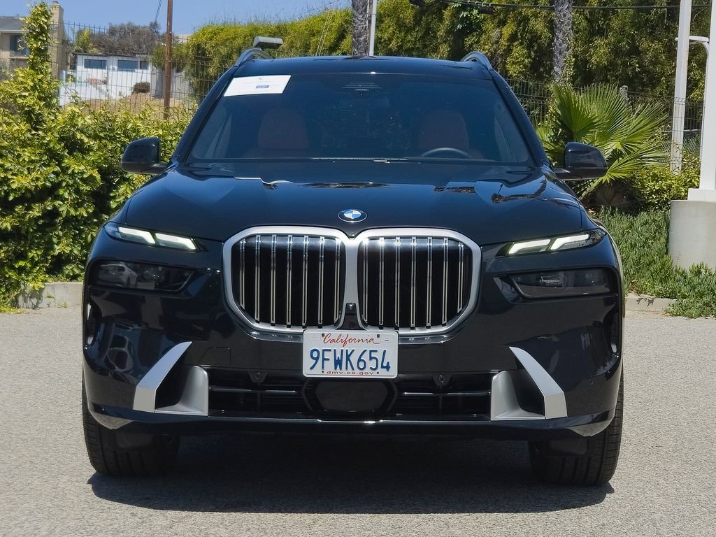 Certified 2023 BMW X7 xDrive40i w/ Executive Package AWD/4WD image 3
