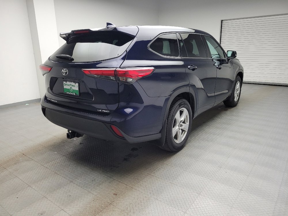 Used 2021 Toyota Highlander LE image 9