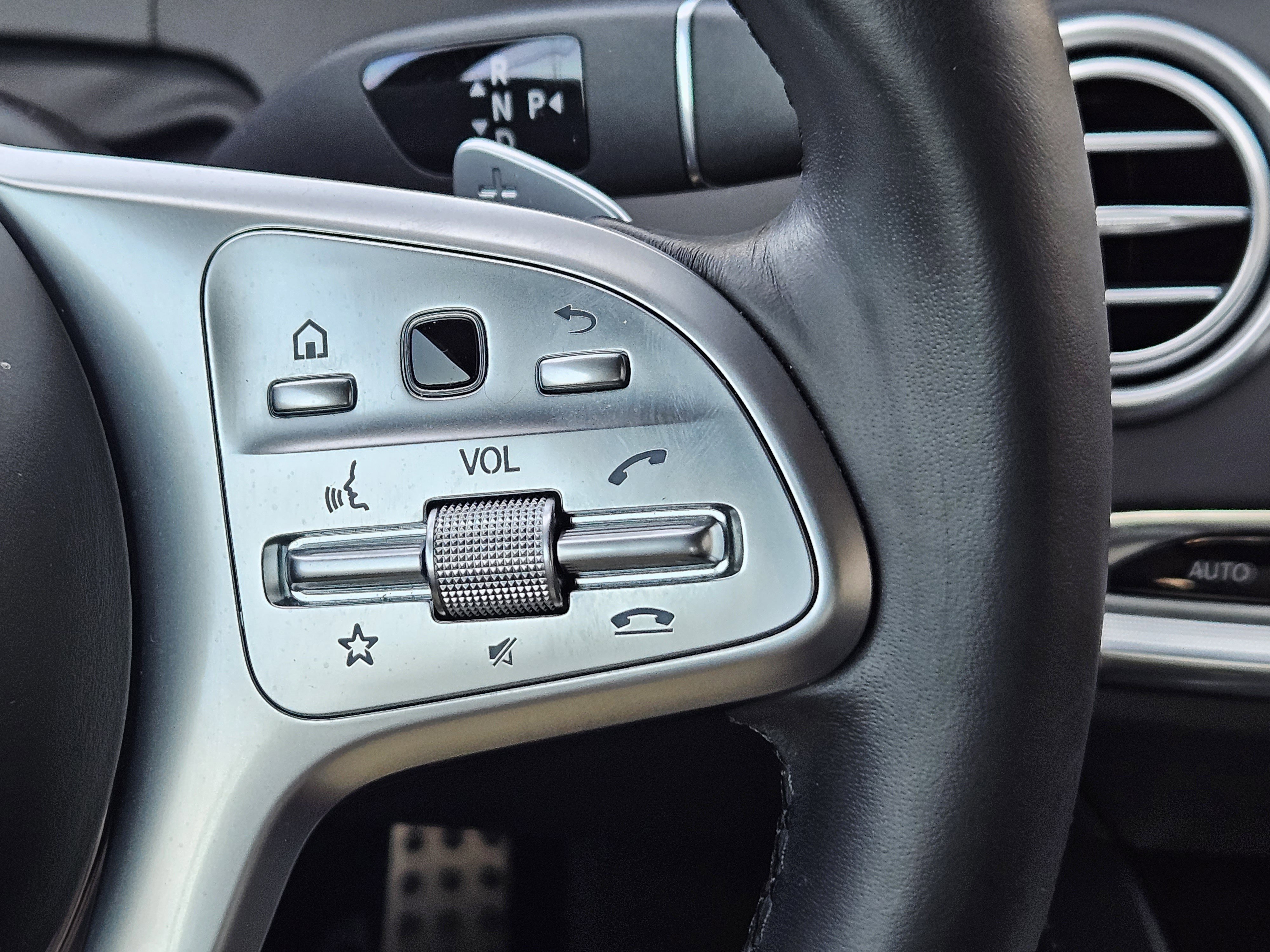 Certified 2018 Mercedes-Benz S 560 4MATIC Coupe image 29