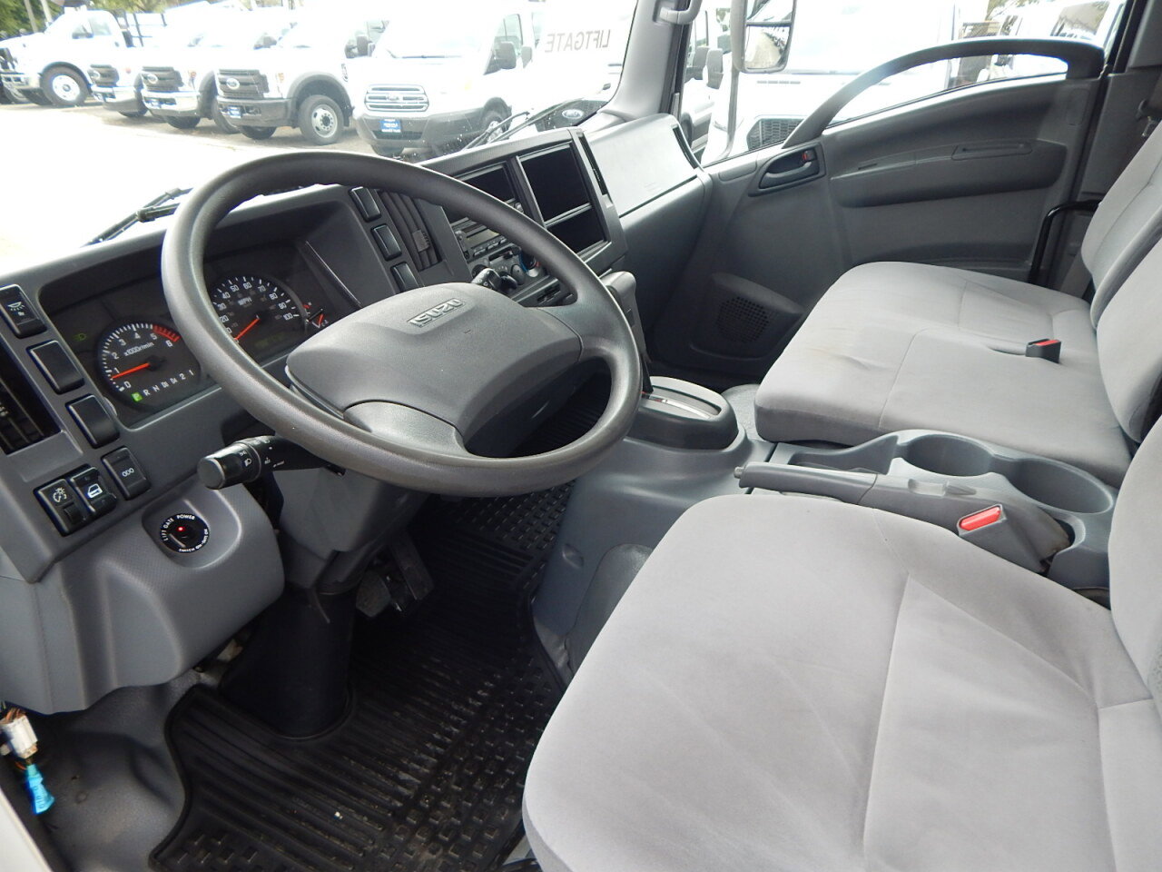 Used 2018 Isuzu NPR image 2