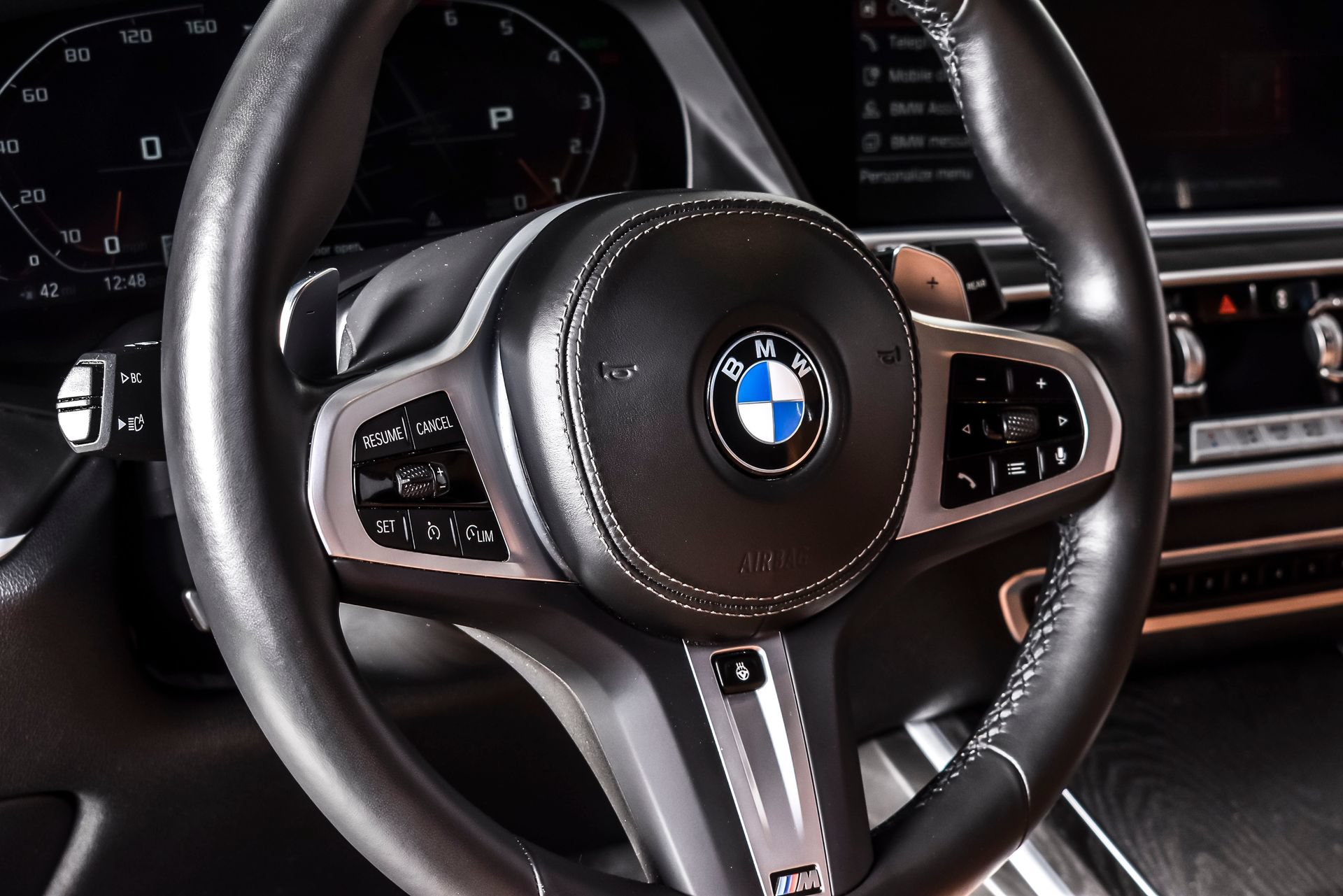 Used 2022 BMW X7 M50i w/ Dynamic Handling Package AWD/4WD image 19