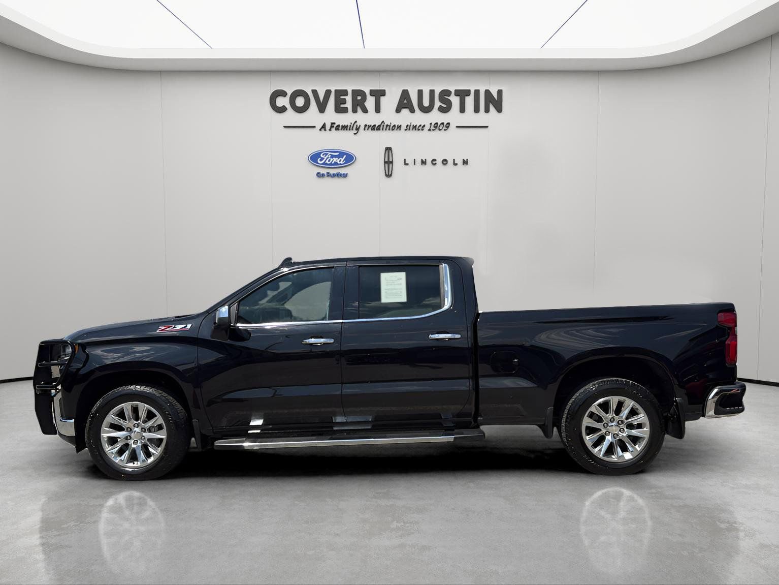 Used 2022 Chevrolet Silverado 1500 LTZ w/ Z71 Off-Road Package image 2