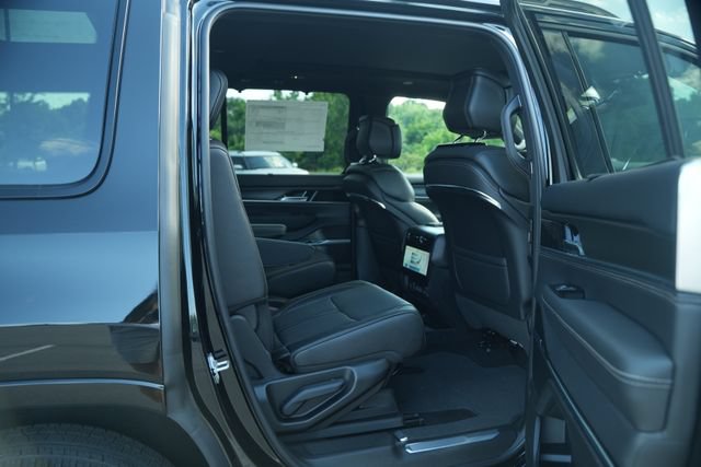 New 2026 Jeep Grand Wagoneer Summit AWD/4WD image 21