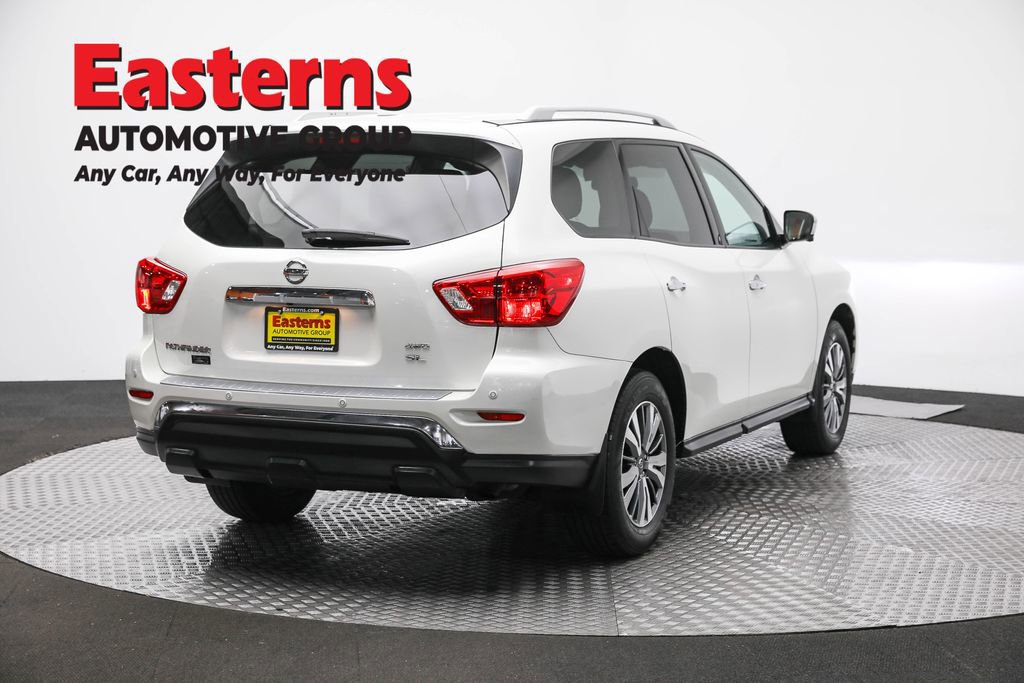 Used 2020 Nissan Pathfinder SL image 5