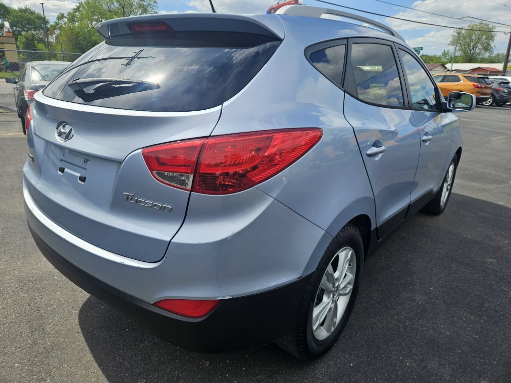 Used 2011 Hyundai Tucson GLS FWD image 9