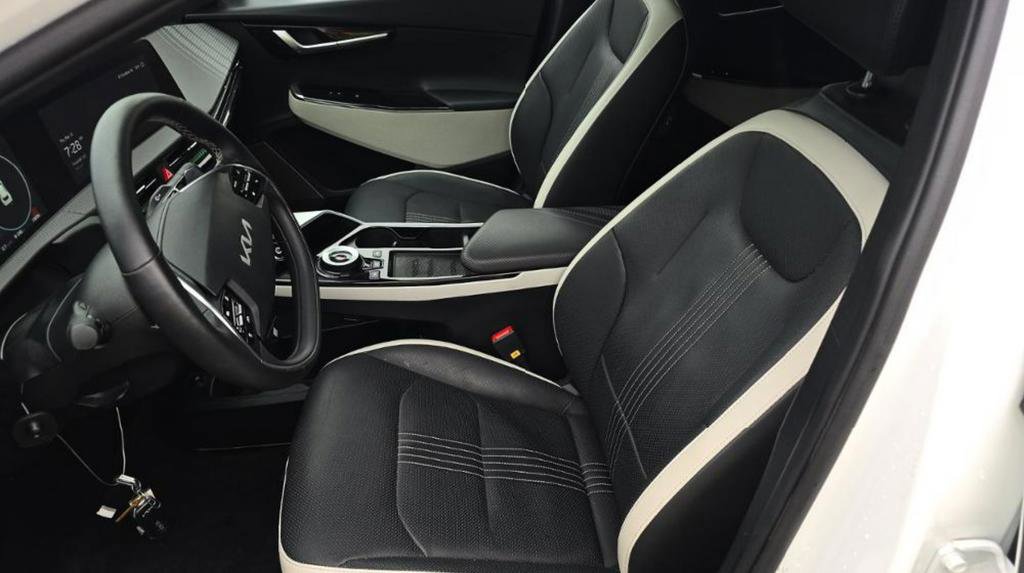 Used 2023 Kia EV6 GT-Line image 3