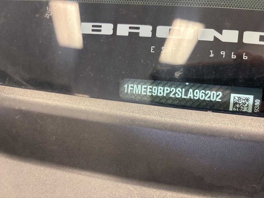 Used 2025 Ford Bronco Badlands image 6