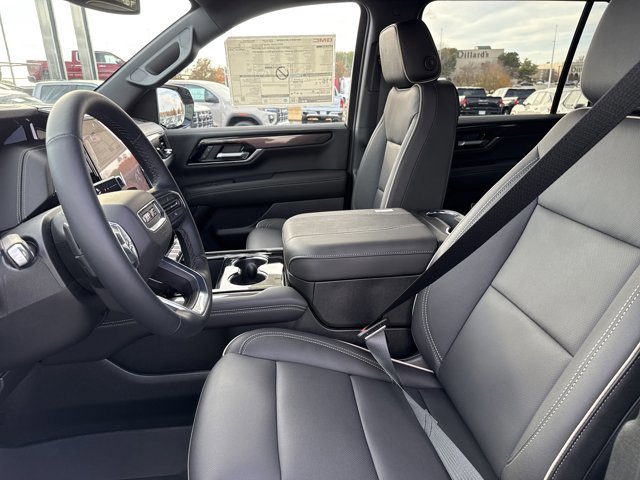 New 2026 GMC Yukon XL Elevation w/ LPO, Floor Liner Package image 5