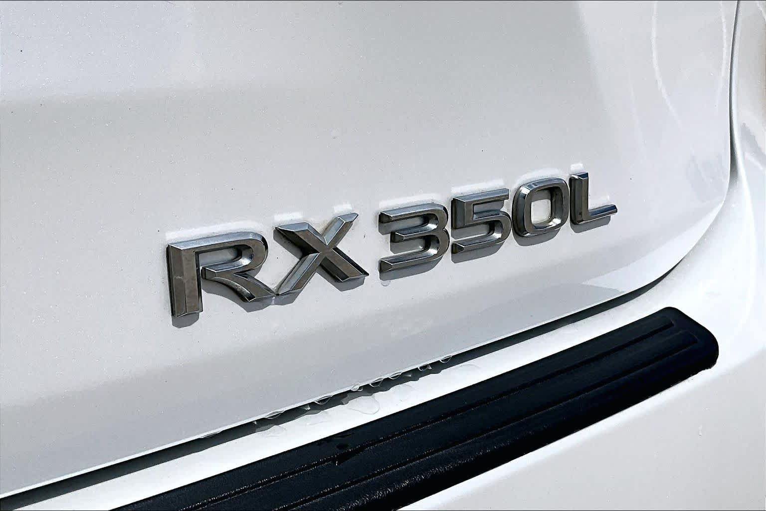 Certified 2022 Lexus RX 350L FWD w/ Premium Package image 10