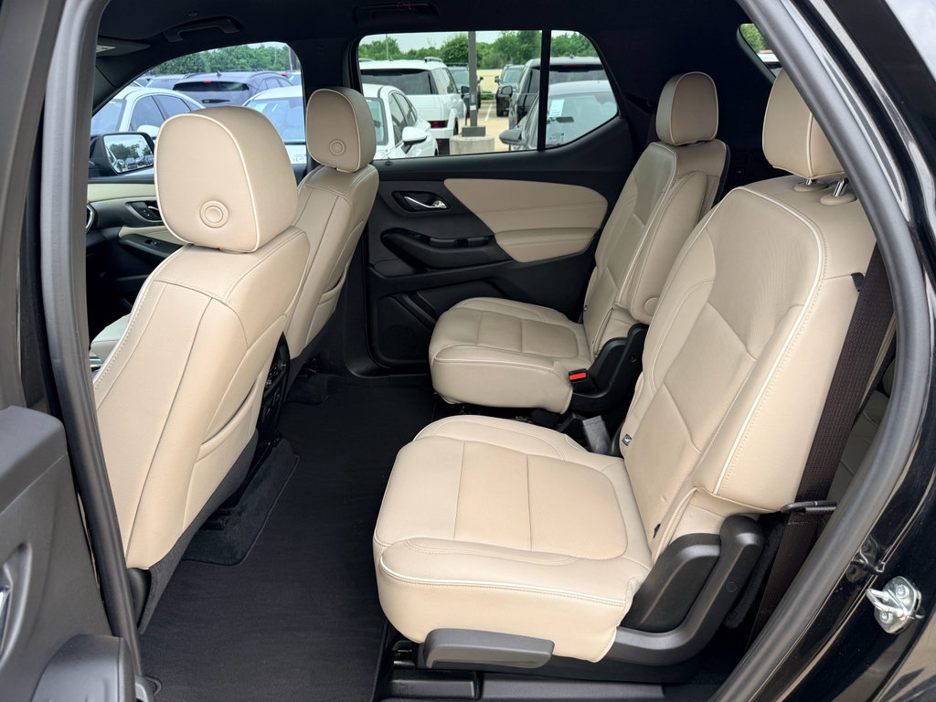 Used 2023 Chevrolet Traverse Premier AWD/4WD image 27