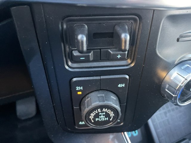 Used 2022 Ford F150 Lariat w/ Equipment Group 502A High image 26