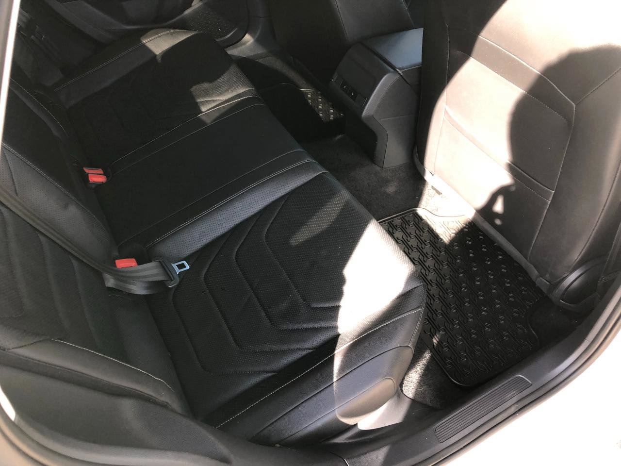 Used 2019 Volkswagen Jetta SEL Premium FWD image 28