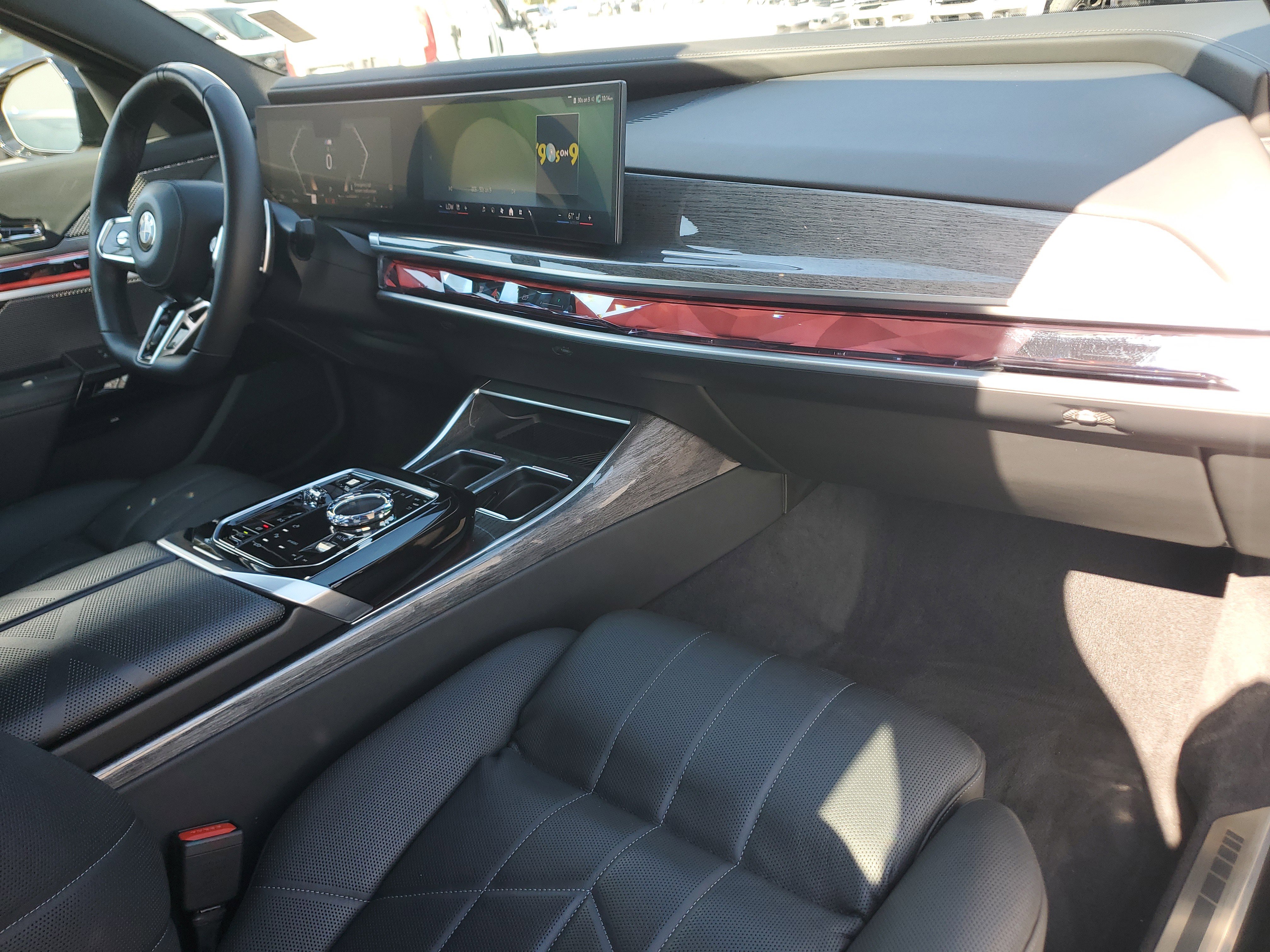 Used 2024 BMW 740i image 16