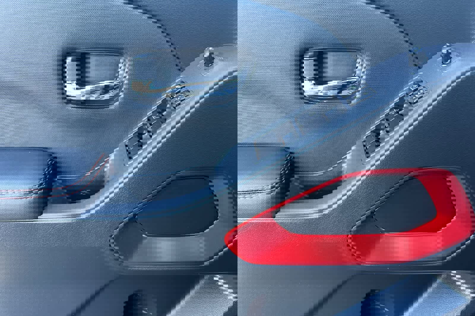 Used 2023 Nissan Frontier PRO-4X w/ Pro-4X Premium Package image 12