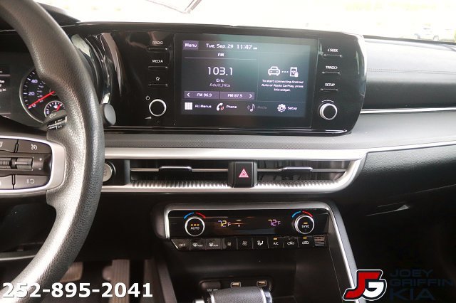 Used 2022 Kia K5 LXS FWD image 18
