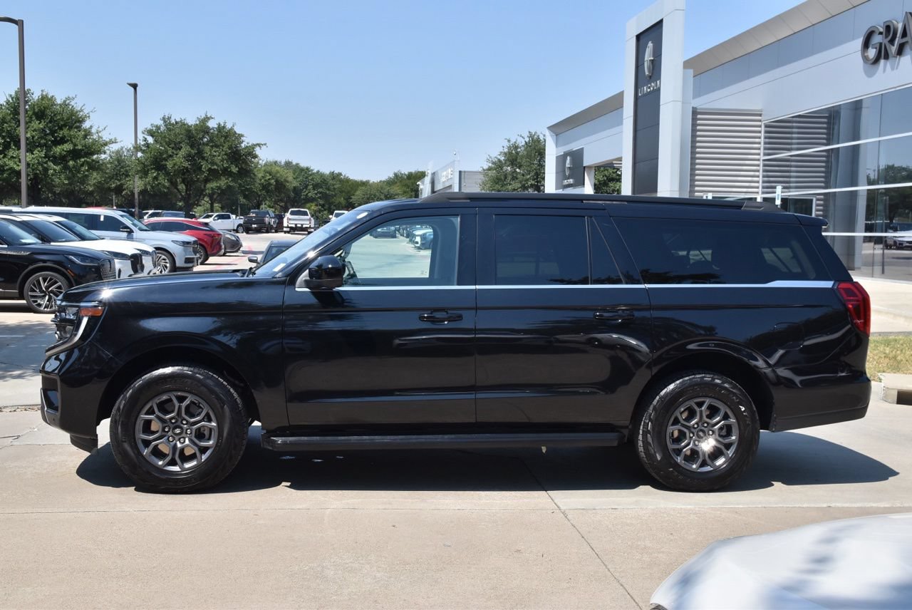 Used 2025 Ford Expedition Max Active RWD image 12
