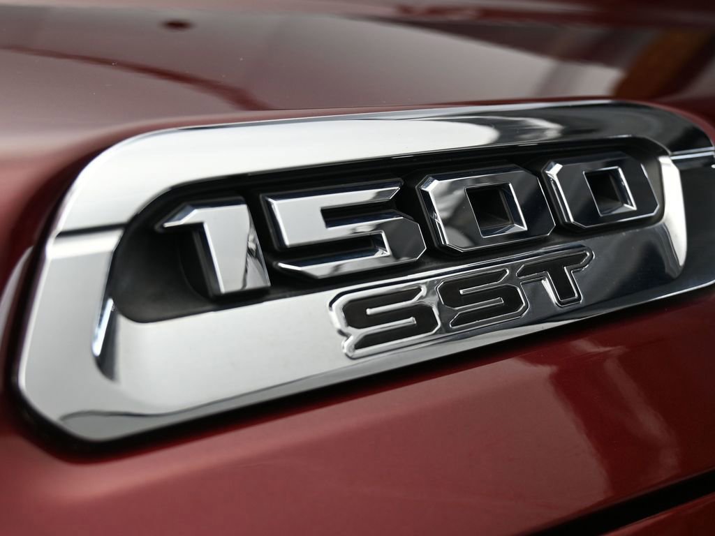 Used 2025 RAM 1500 Laramie image 42