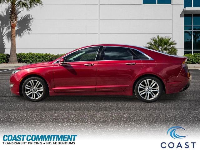 Used 2013 Lincoln MKZ FWD image 3