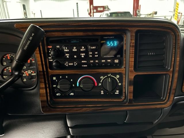 Used 2001 GMC Sierra 3500 4x4 Crew Cab w/ Off-Road Skid Plate Pkg image 22