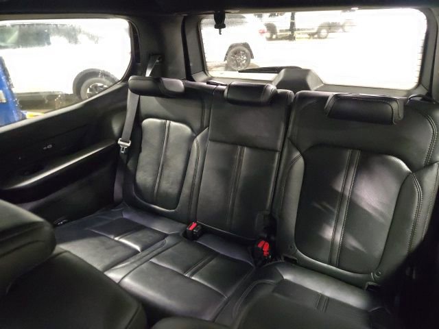 Used 2023 Jeep Wagoneer Series III w/ Preferred Equipment Group image 12