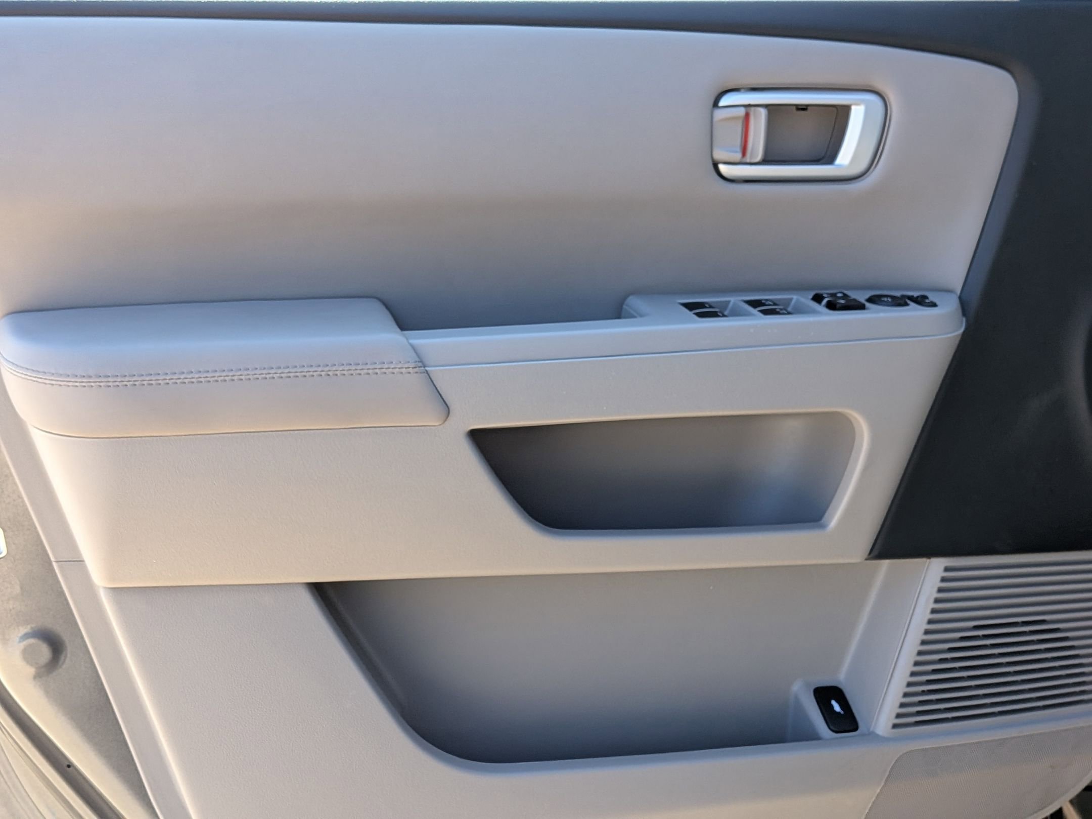 Used 2012 Honda Pilot EX-L image 12