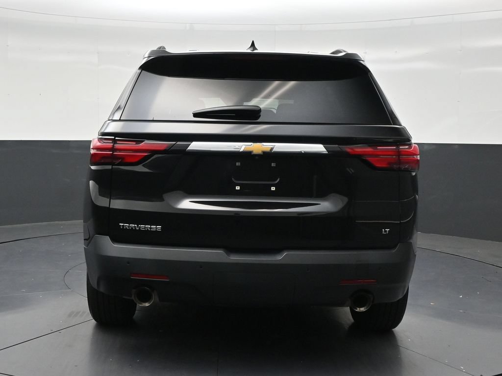 Used 2023 Chevrolet Traverse LT FWD image 4