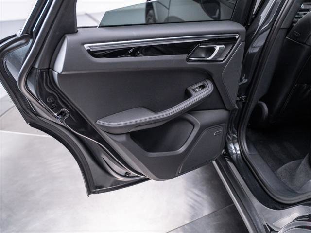 Used 2024 Porsche Macan image 22