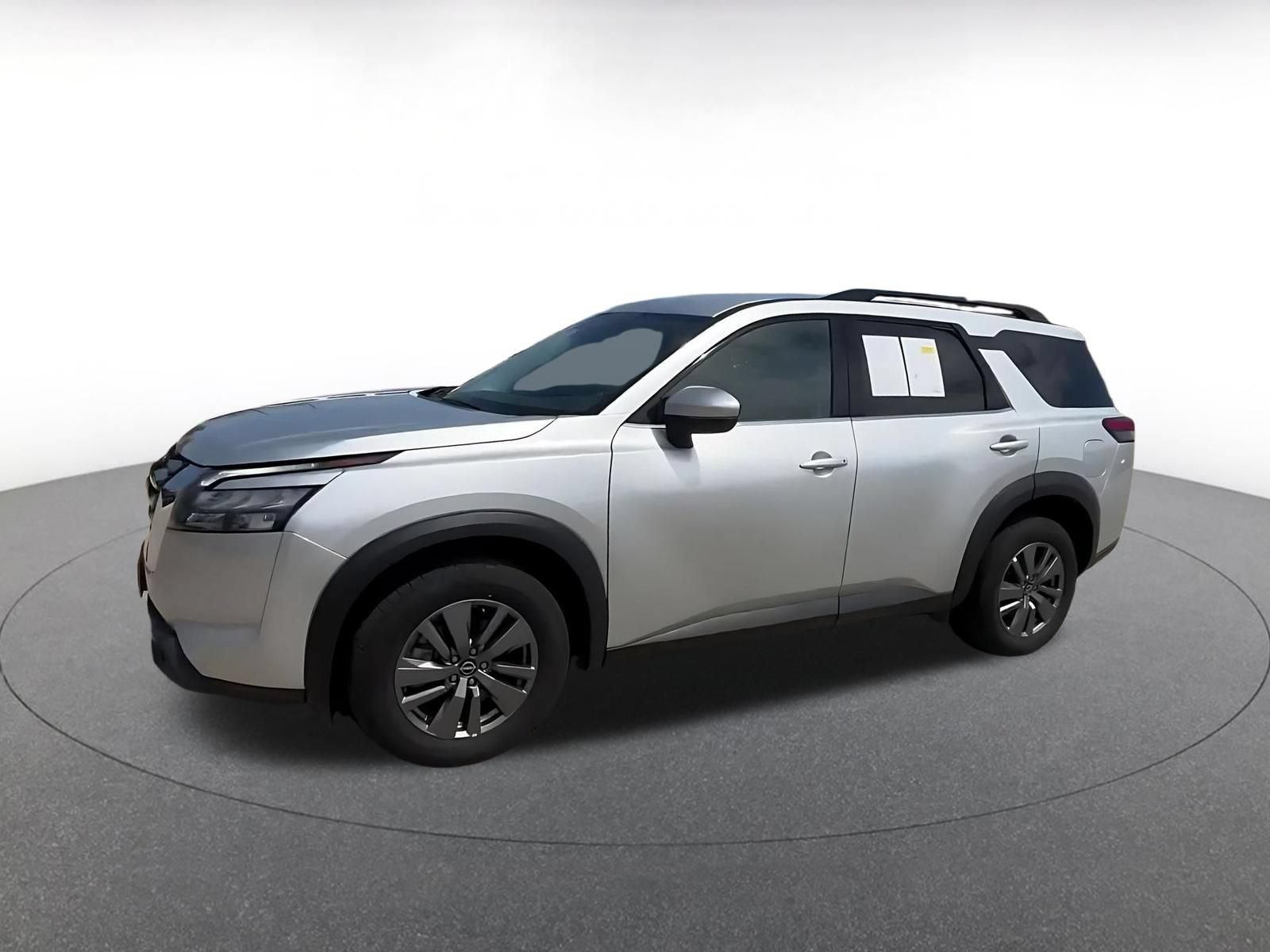 Used 2025 Nissan Pathfinder SV AWD/4WD image 8