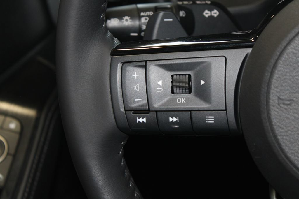 Used 2021 Nissan Rogue SL image 22