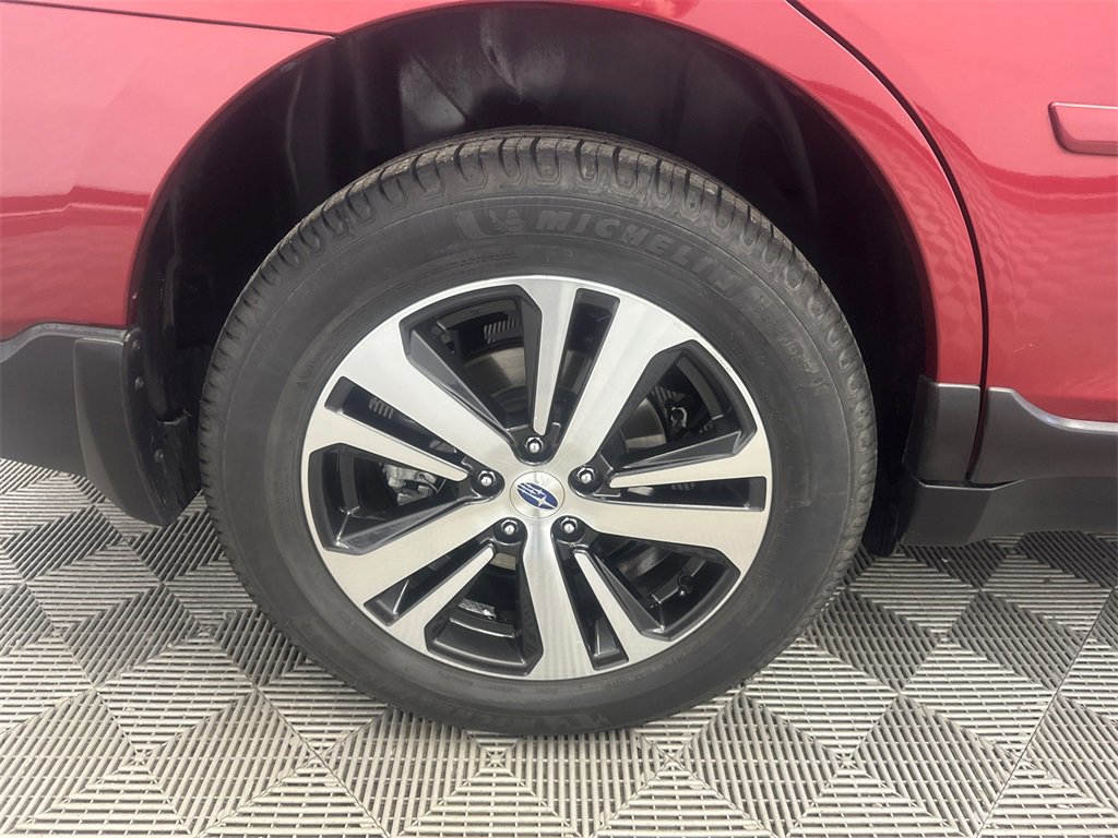 Used 2018 Subaru Outback 2.5i Limited image 19