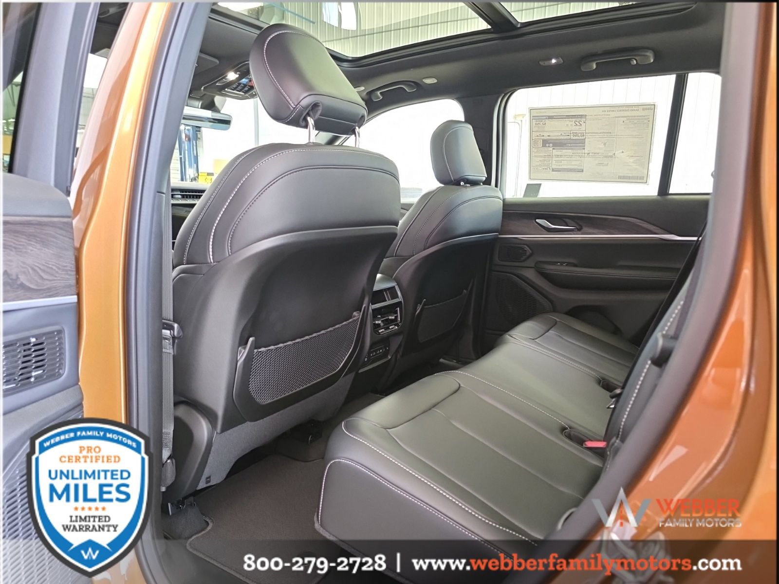 New 2026 Jeep Grand Cherokee Limited w/ Limited Altitude Package AWD/4WD image 12