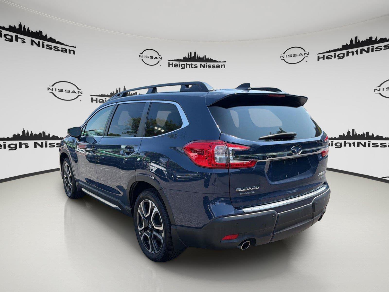 Used 2024 Subaru Ascent Limited w/ Popular Package #2 AWD/4WD image 3