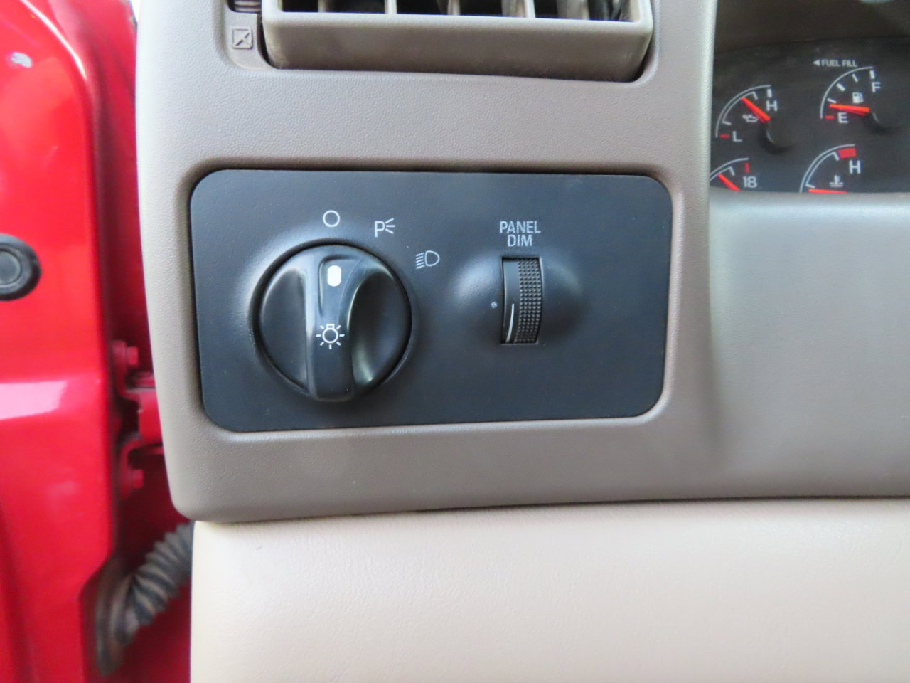 Used 1999 Ford F250 Lariat image 36