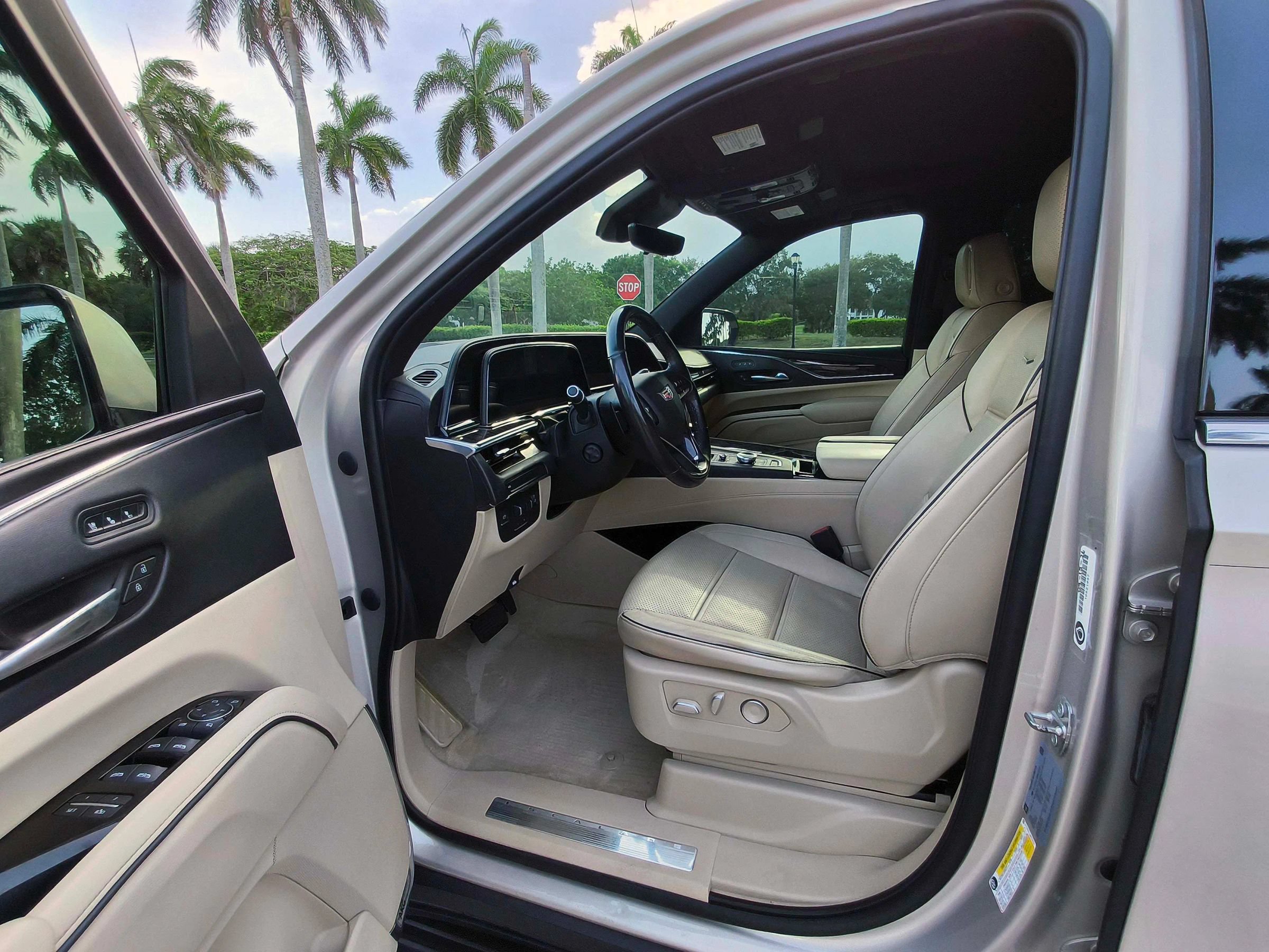 Used 2021 Cadillac Escalade ESV Premium Luxury w/ Performance Package RWD image 24