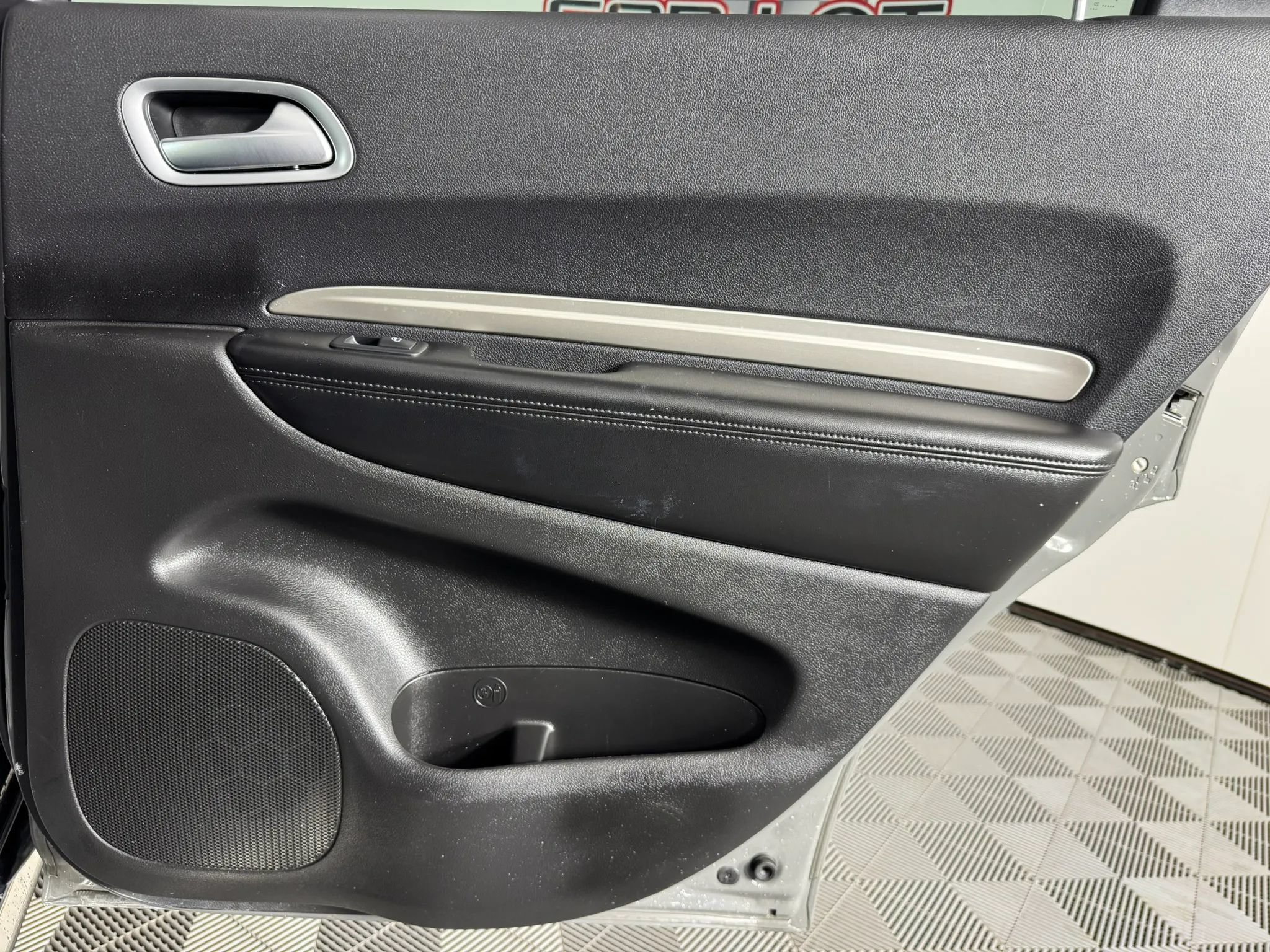 Used 2020 Dodge Durango SXT AWD/4WD image 43