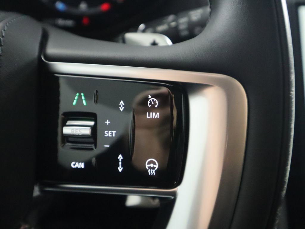 New 2026 Land Rover Range Rover Long Wheelbase SE image 13