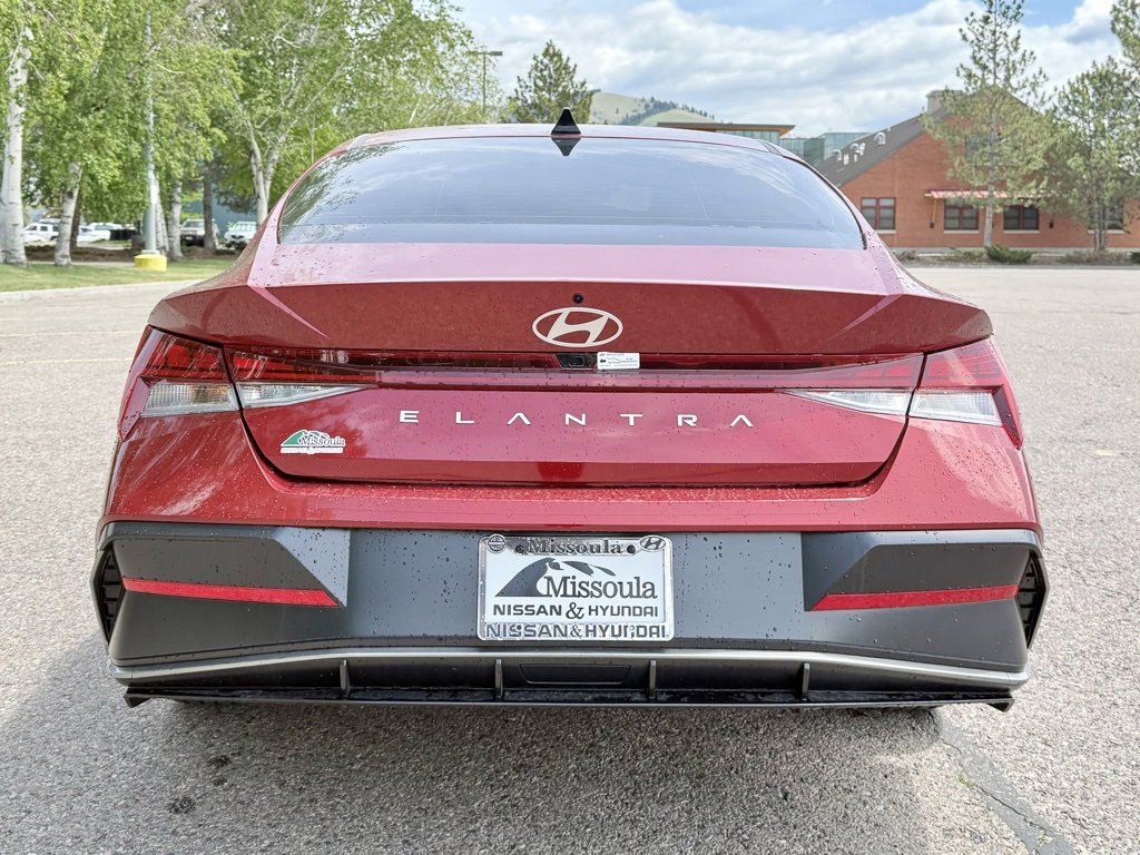 New 2025 Hyundai Elantra SEL w/ Cargo Package image 8