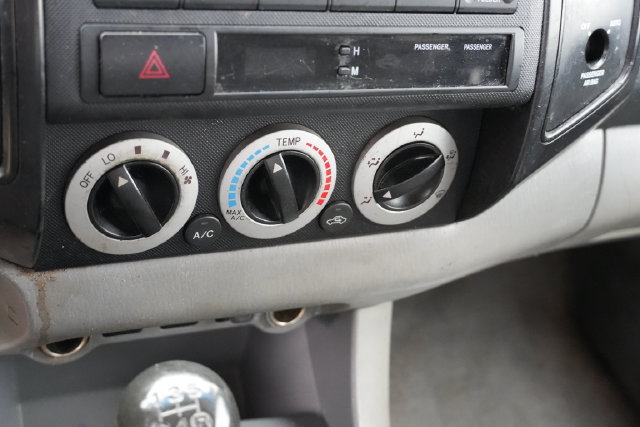 Used 2011 Toyota Tacoma 2WD Access Cab w/ Convenience Pkg image 24