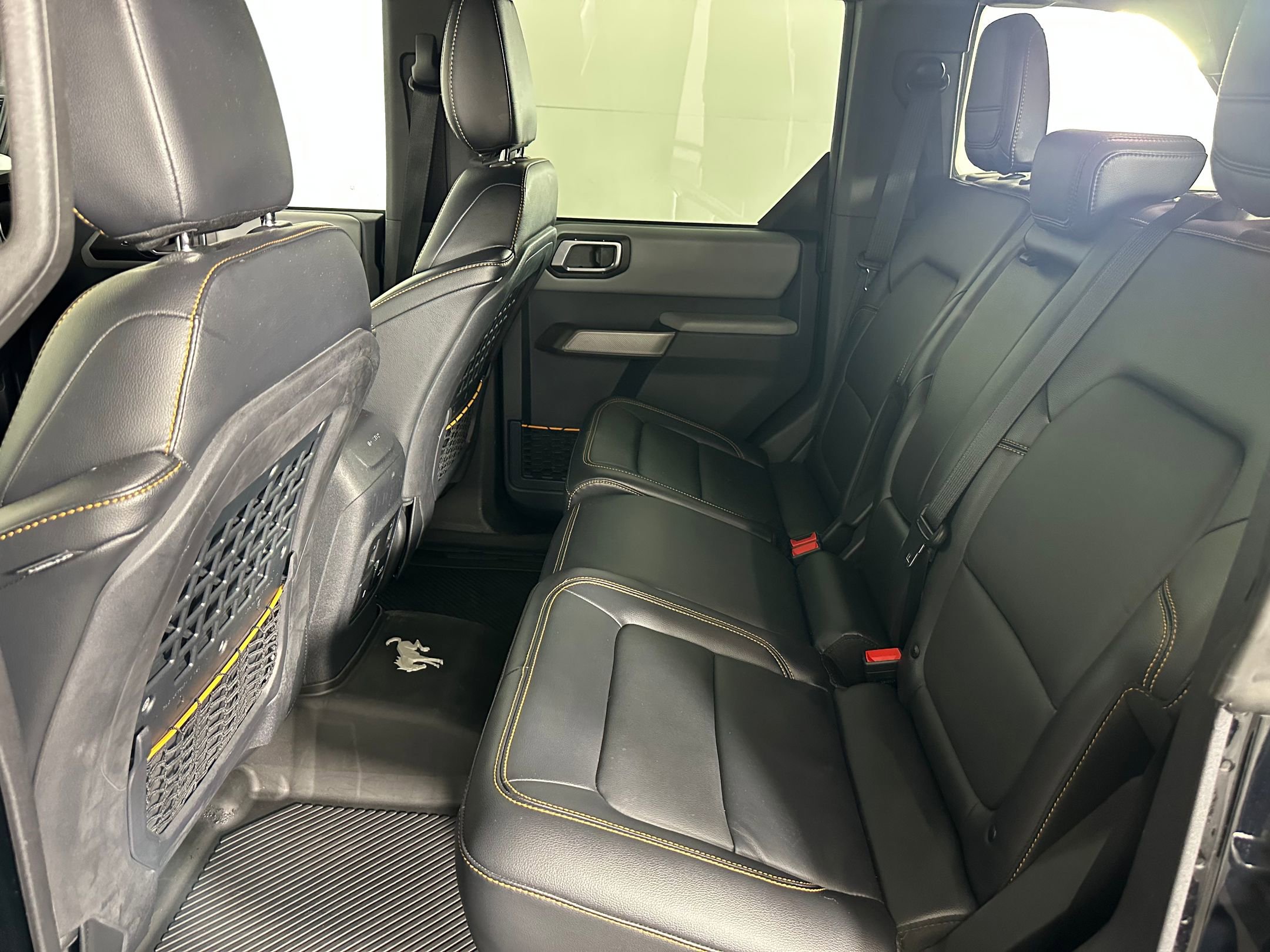 Used 2023 Ford Bronco Badlands image 12