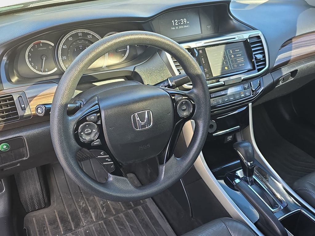 Used 2016 Honda Accord EX image 15