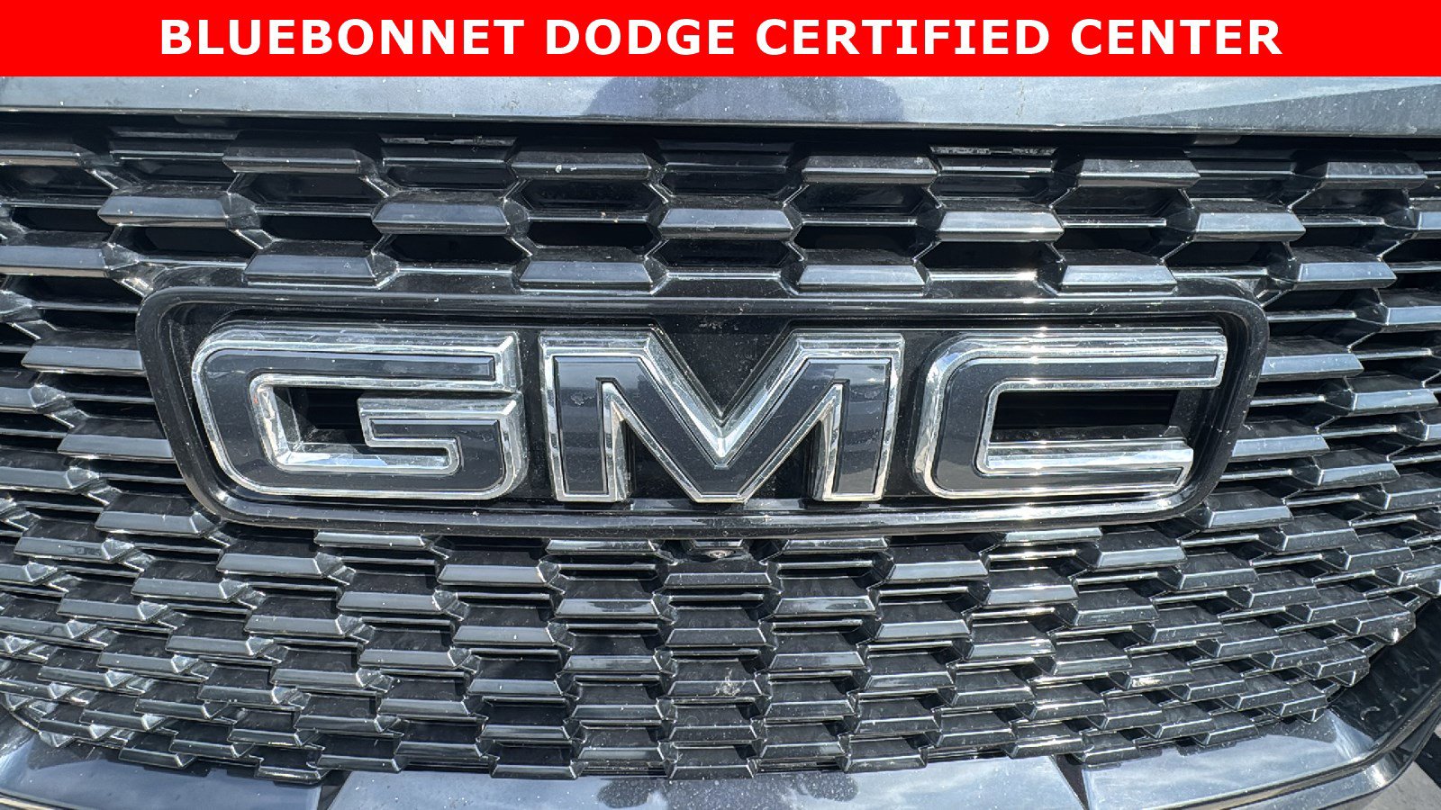 Used 2023 GMC Yukon Denali Ultimate AWD/4WD image 8
